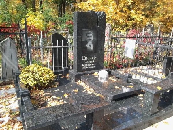 Одинарні пам’ятники